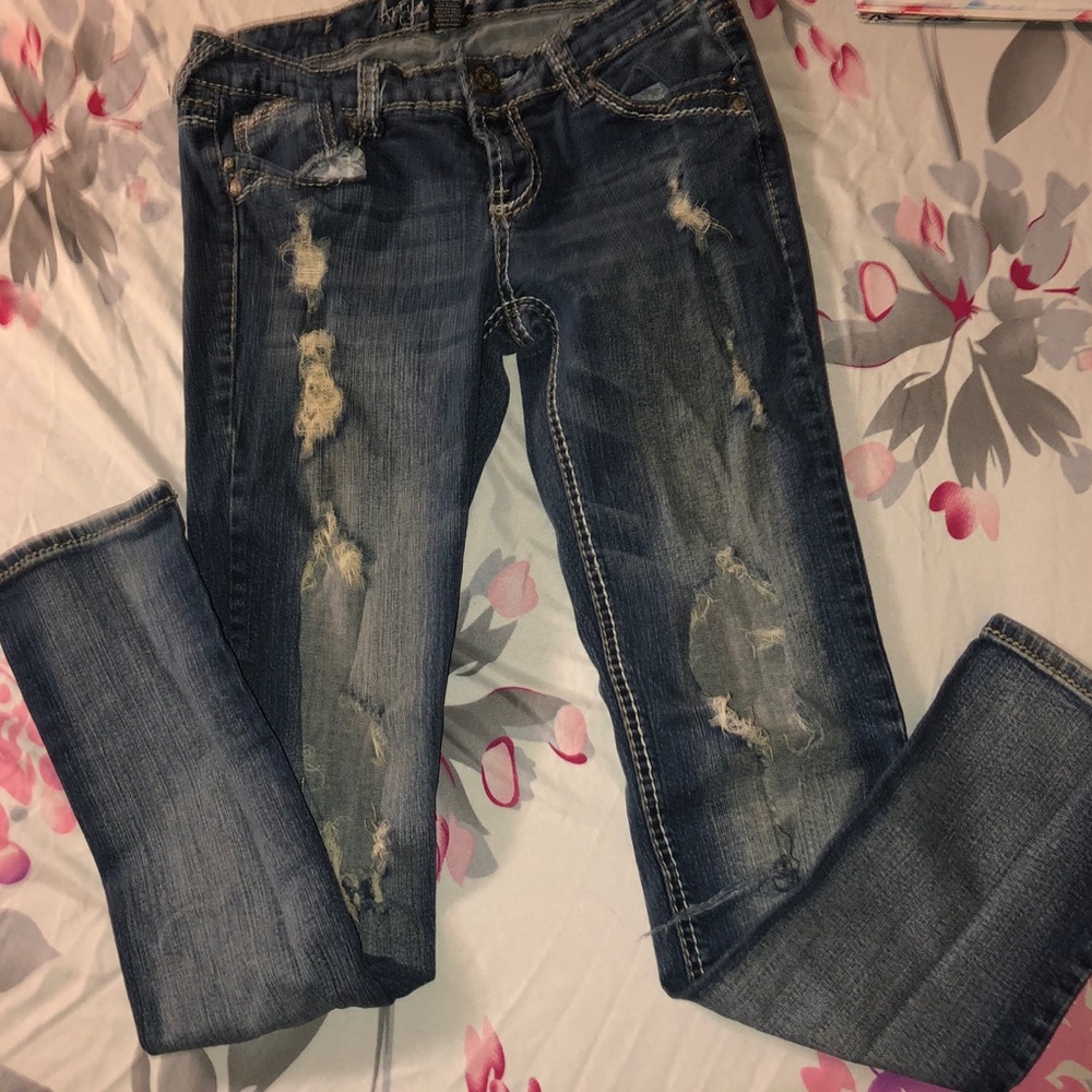 Ariya Jeans